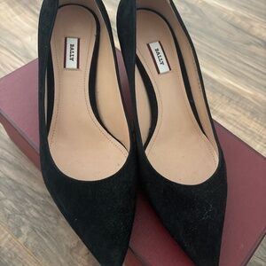 Black suede Bally pumps